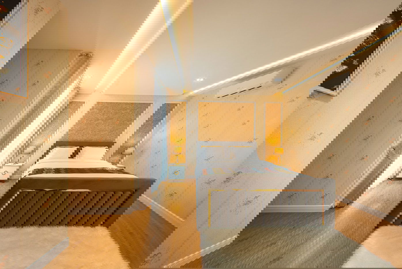 picture 7 Beds Luxury Pool Villa in Na Jomtien for Sale - 13/23