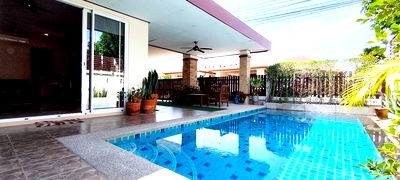 บ้านเดี่ยว ถนนห้วยใหญ่ : ขายพูลวิลล่า 3 ห้องนอน ในห้วยใหญ่