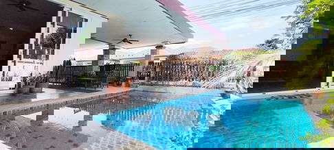 ขายพูลวิลล่า 3 ห้องนอน ในห้วยใหญ่