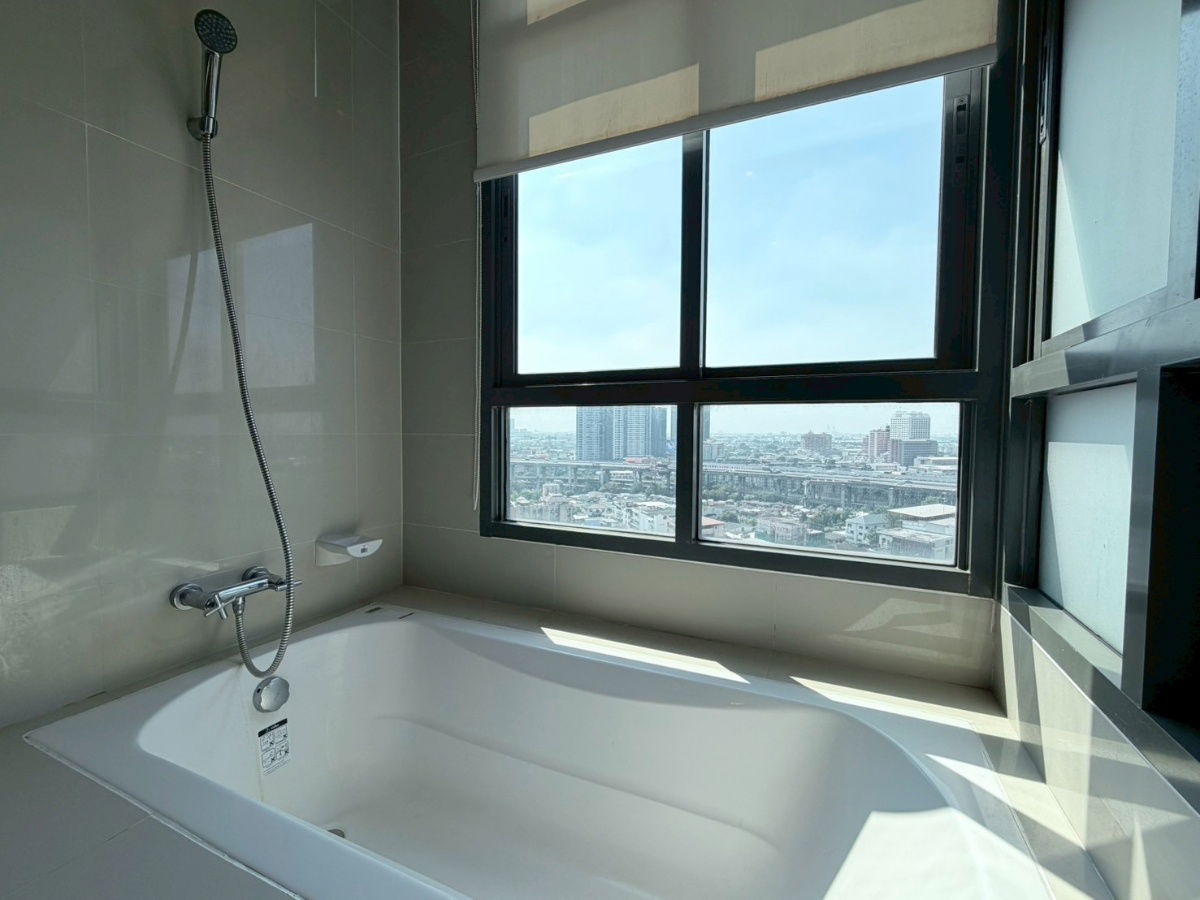 รูป 🏙️ ให้เช่า Ideo Blucove Sukhumvit  🏡 พร้อมอ่างอาบน้ำสุดหรู 🛁 ค่าเช่าเพียง 28,000 บาท/เดือน💰ทำเลดี ติดรถไฟฟ้า BTS 🚆(โดยเซลล์ประจำโครงการ) - รูปที่ 14/14