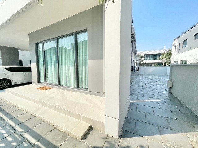 รูป บ้านเดี่ยวให้เช่า 📍 Centro Bangna 📍 4 ห้องนอน 4 ห้องน้ำ เฟอร์นิเจอร์ และ เครื่องใช้ไฟฟ้าครบ  - รูปที่ 4/9