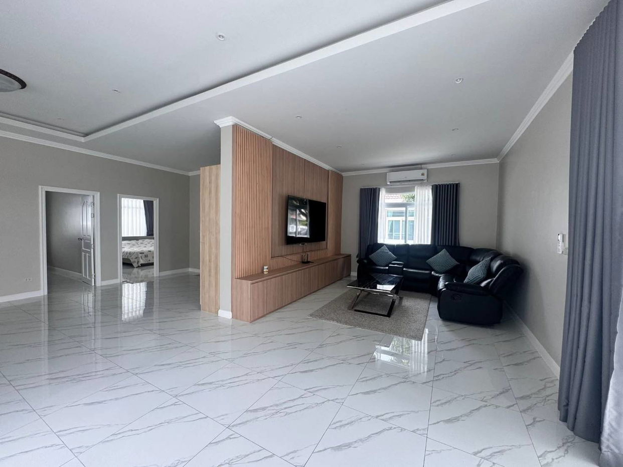 รูป บ้าน 3 ห้องนอนให้เช่าในพัทยาตะวันออก - รูปที่ 1/9