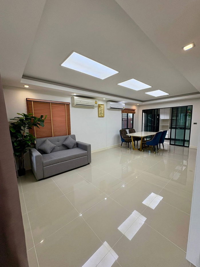 picture For rent, for rent, townhouse, Watcharapol-Phetkasem, cheap price, interested, Line: @951qfbfi - 4/15