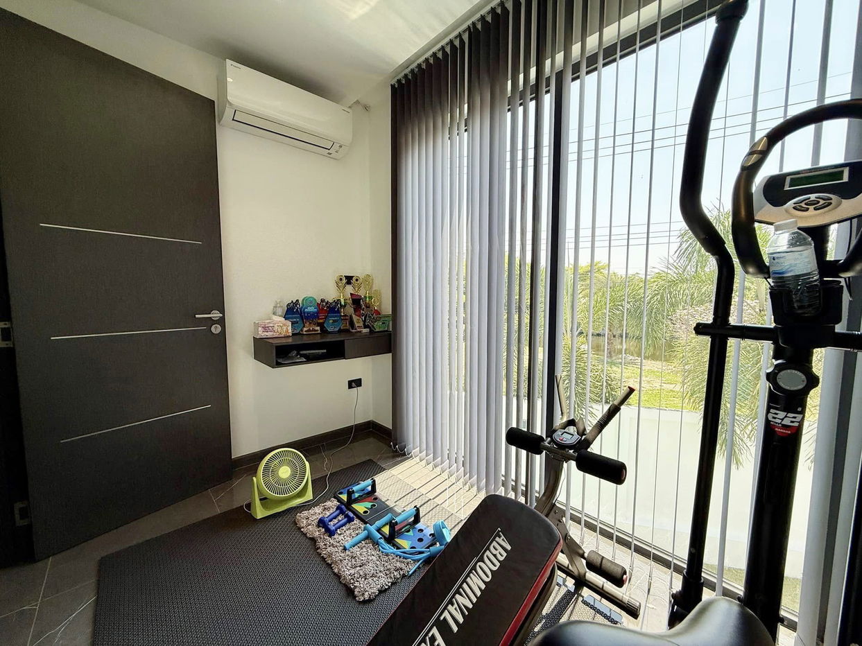 รูป ขายพูลวิลล่า 3 ห้องนอน สไตล์โมเดิร์น ในห้วยใหญ่ - รูปที่ 6/18