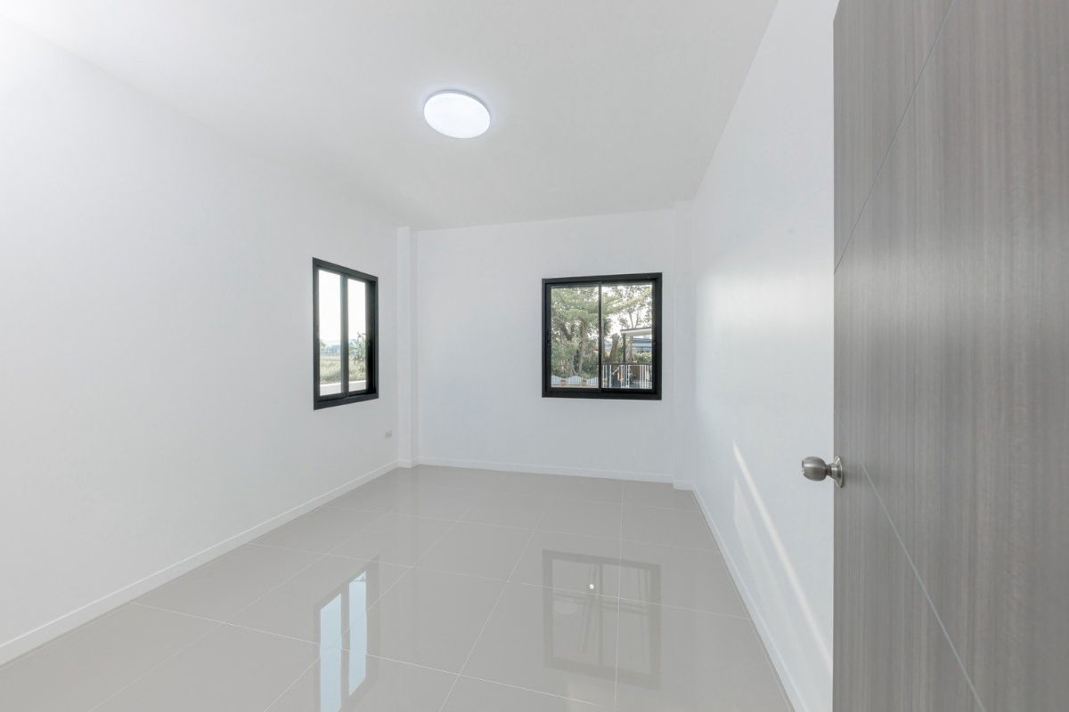 รูป ขายบ้านเดี่ยวสองชั้น 3 ห้องนอน 3 ห้องน้ำ 1 ห้องครัว 2 ที่จอดรถ - รูปที่ 10/30