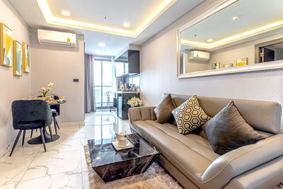 Condos for sale Soi Buakhao : Arcadia Millennium Tower 1 Bedroom for Sale