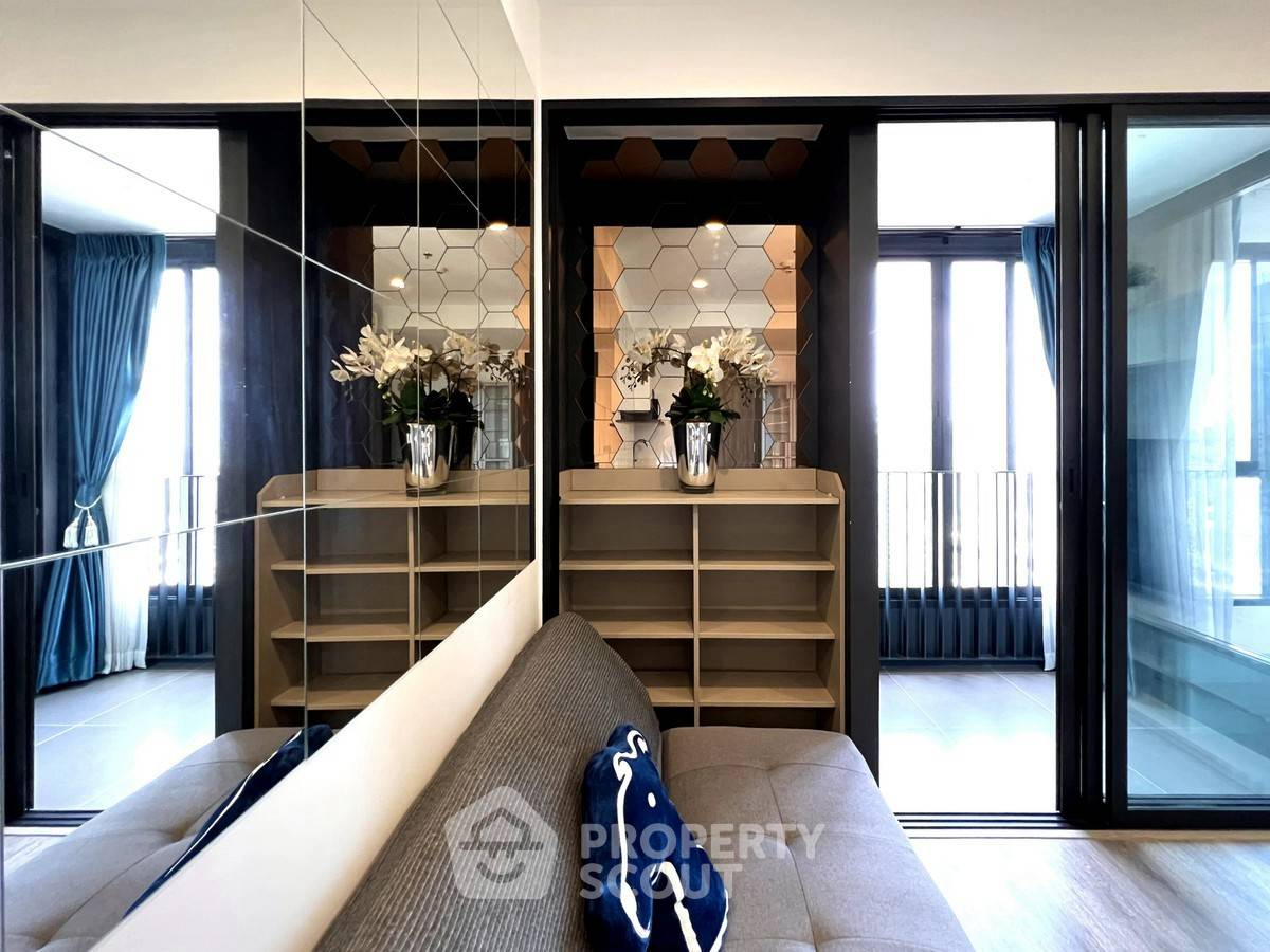 picture 1-BR Condo at Ideo Mobi Asoke near MRT Phetchaburi (ID 2463757) - 14/15