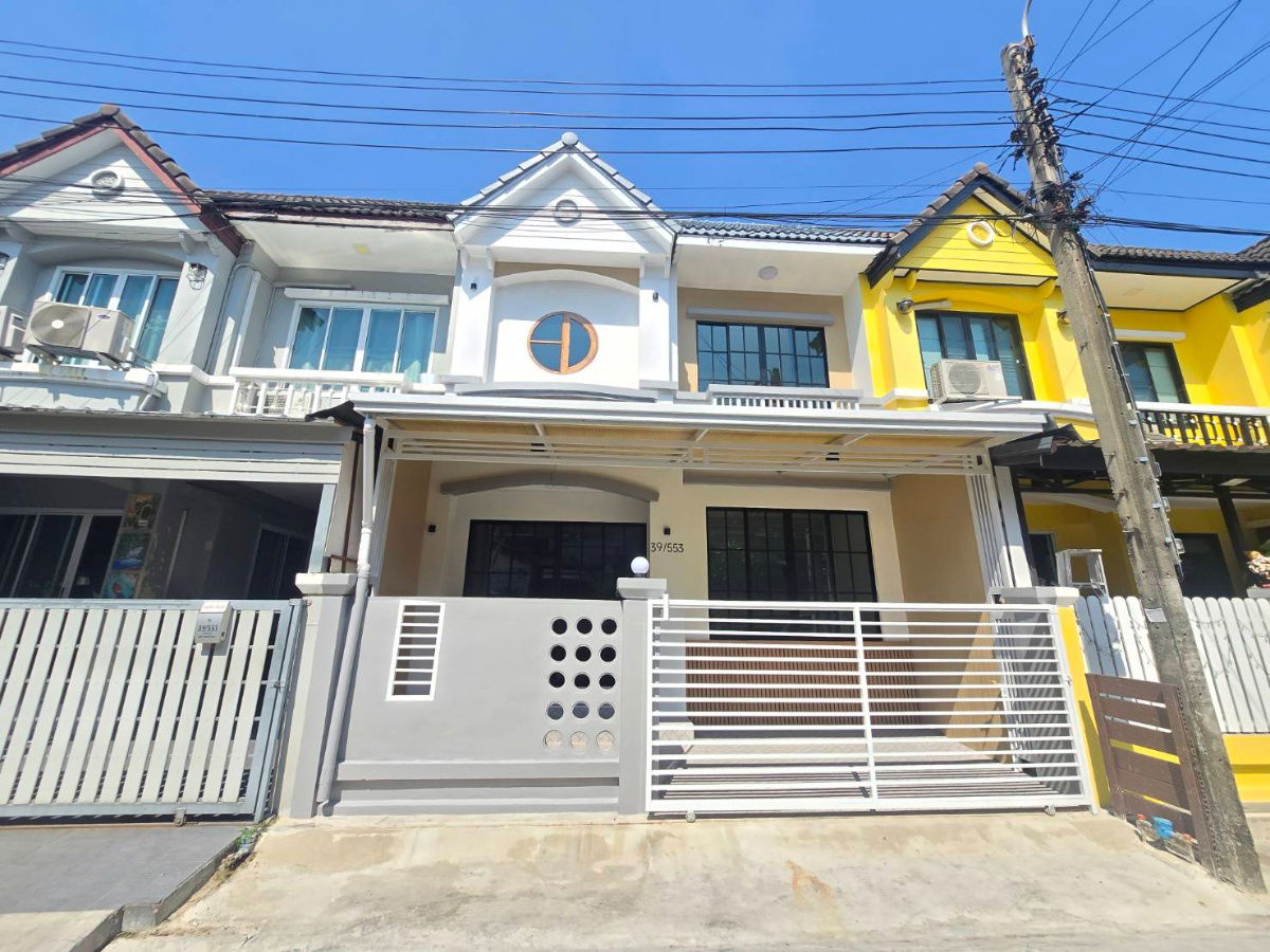 รูป ทาวน์เฮ้าส์ รีโนเวทใหม่ ทำเลดี พร้อมเฟอร์ฯ หมู่บ้าน บุศรินทร์-รามอินทรา ถนนพระยาสุเรนทร์ 40 คลองสามวา - รูปที่ 2/28