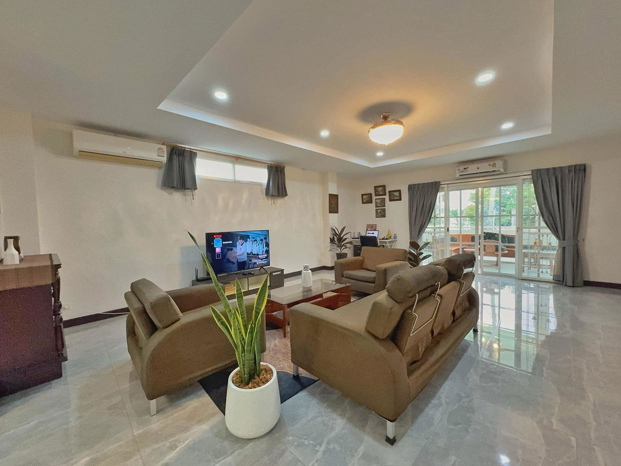 รูป บ้าน 3 ห้องนอนให้เช่าในพัทยาเหนือ - รูปที่ 1/20