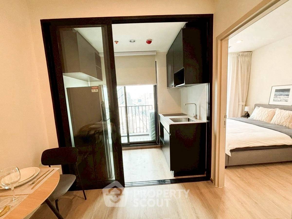 picture 1-BR Condo at Nue District R9 near MRT Phra Ram 9 (ID 2461863) - 8/11
