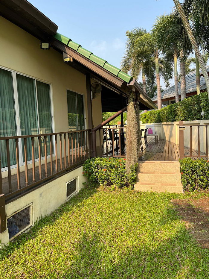 picture 3 Bedrooms Pool Villa in Takhian Tia for Sale - 9/14