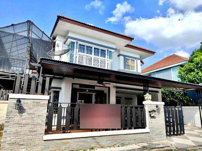เช่าบ้านเดี่ยว ธัญบุรี ปทุมธานี : บ้านเช่าให้เลี้ยงสัตว์ได้ หมู่บ้าน สินธานีแกรนด์วิลล์   ติดมอเตอร์เวย์ ธัญบุรีคลอง5 ปทุมธานี