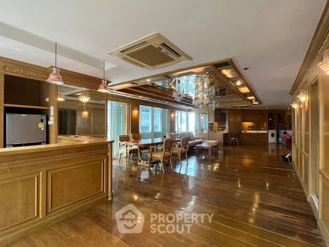 คอนโด 4-ห้องนอน ที่ คริสตัล การ์เด้น คอนโดมิเนียม ใกล้ BTS นานา (ID 1781606)