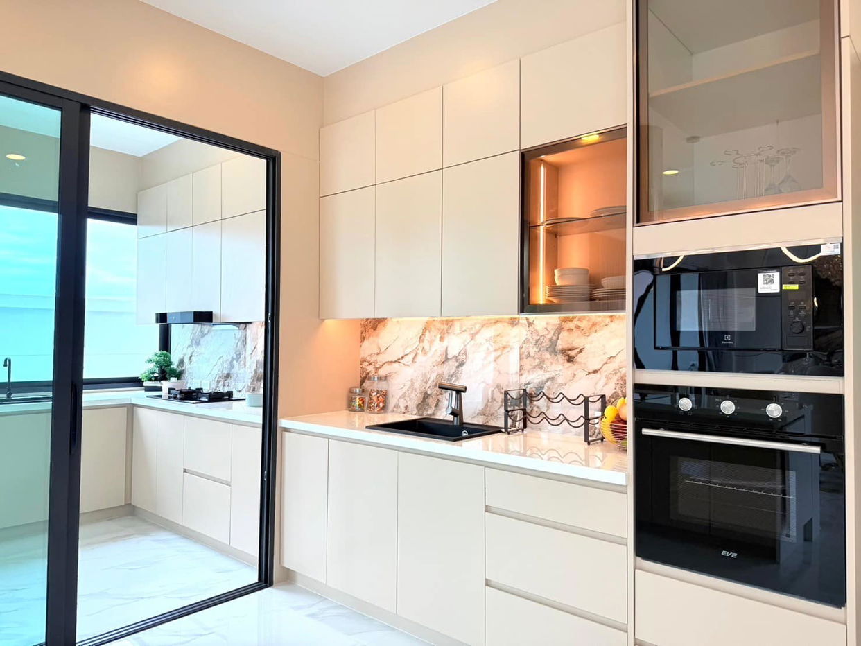 รูป ขายบ้านเดี่ยว 5 ห้องนอน พูลวิลล่า อีสต์ปัตตา - รูปที่ 6/18