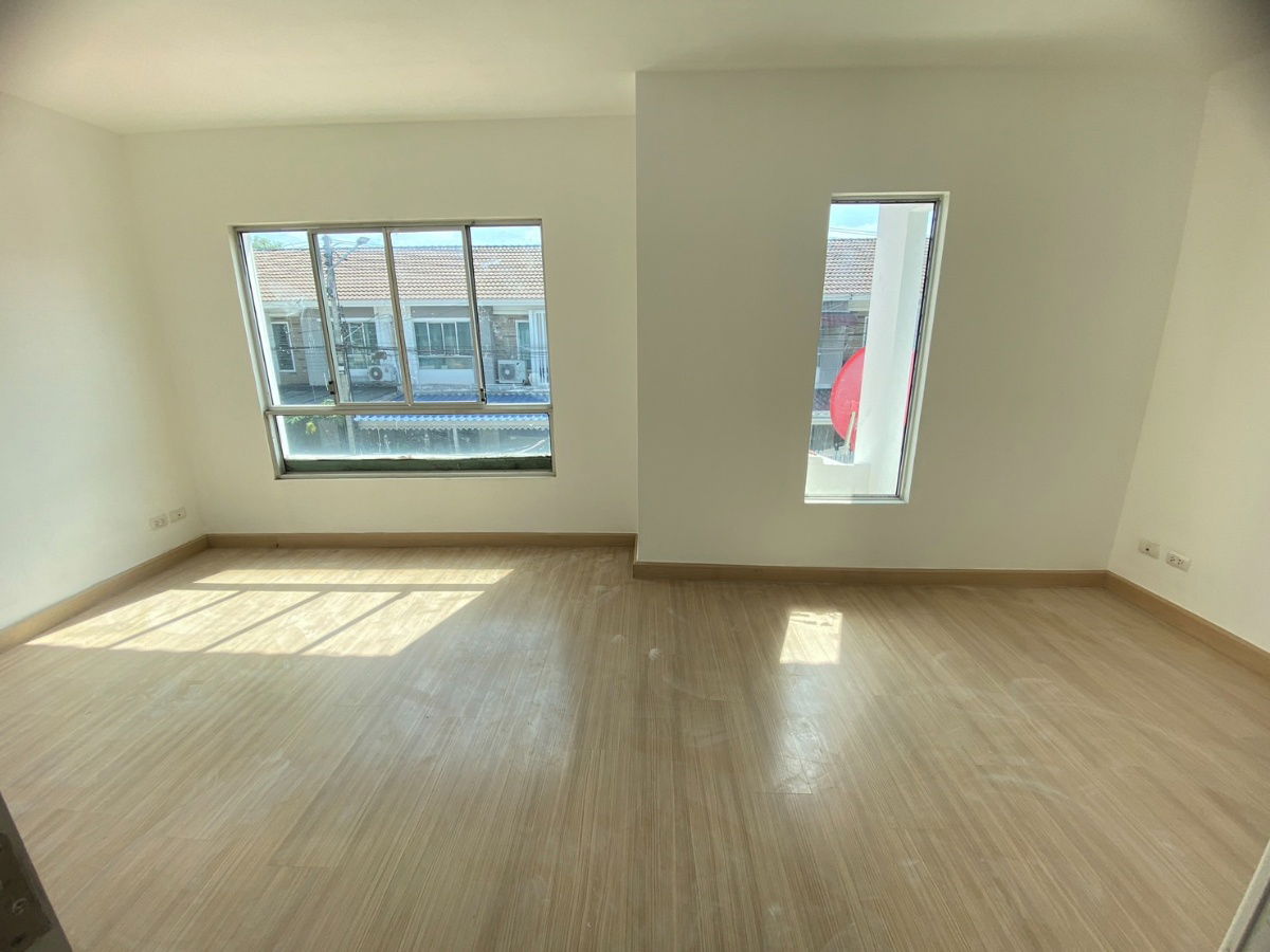 รูป 🏡 𝗛𝗢𝗨𝗦𝗘 𝗙𝗢𝗥 𝗦𝗔𝗟𝗘 | ทาวน์โฮม 2 ชั้น หลังมุม Pruksa Ville 77 พุทธมณฑลสาย 4 ⚡️ - รูปที่ 13/15
