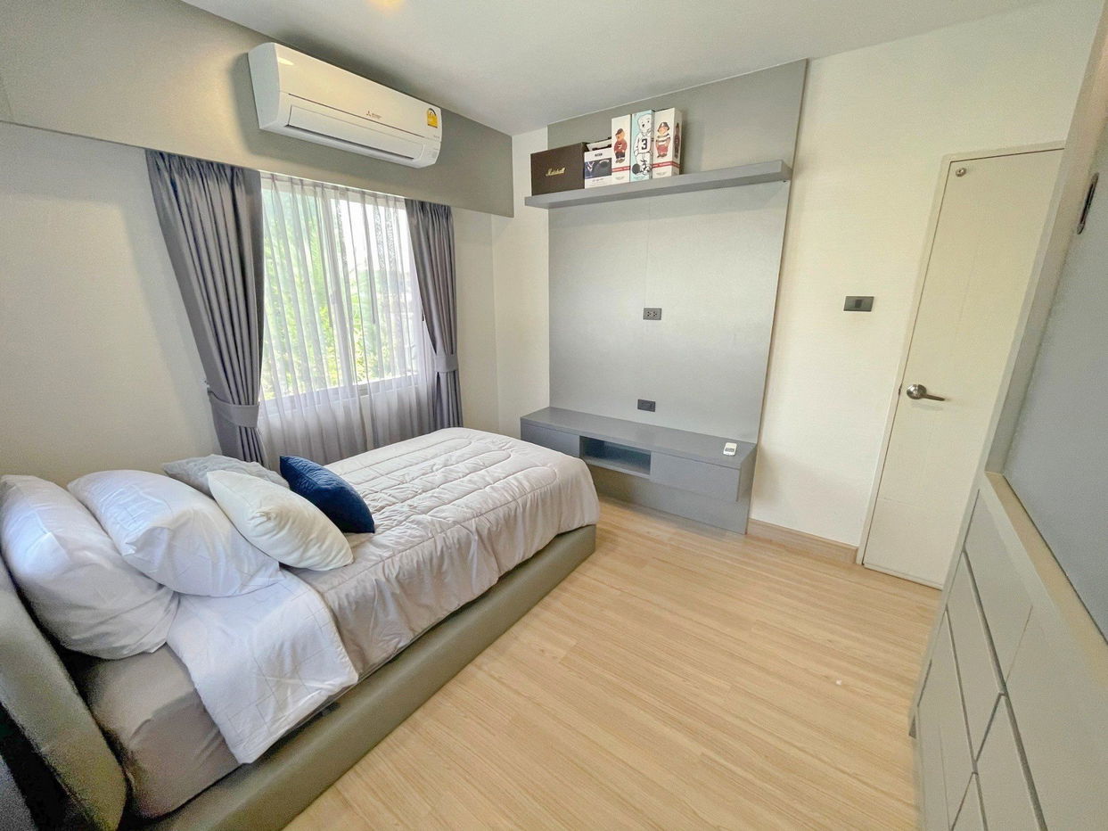 picture 4 Bedrooms House in East Pattaya for Sale - 11/19