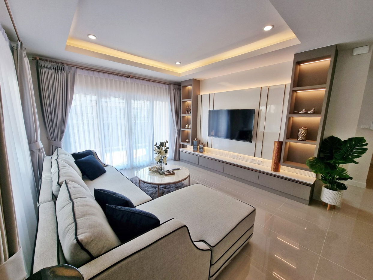 รูป บ้าน 4 ห้องนอนให้เช่าในพัทยาตะวันออก - รูปที่ 2/15