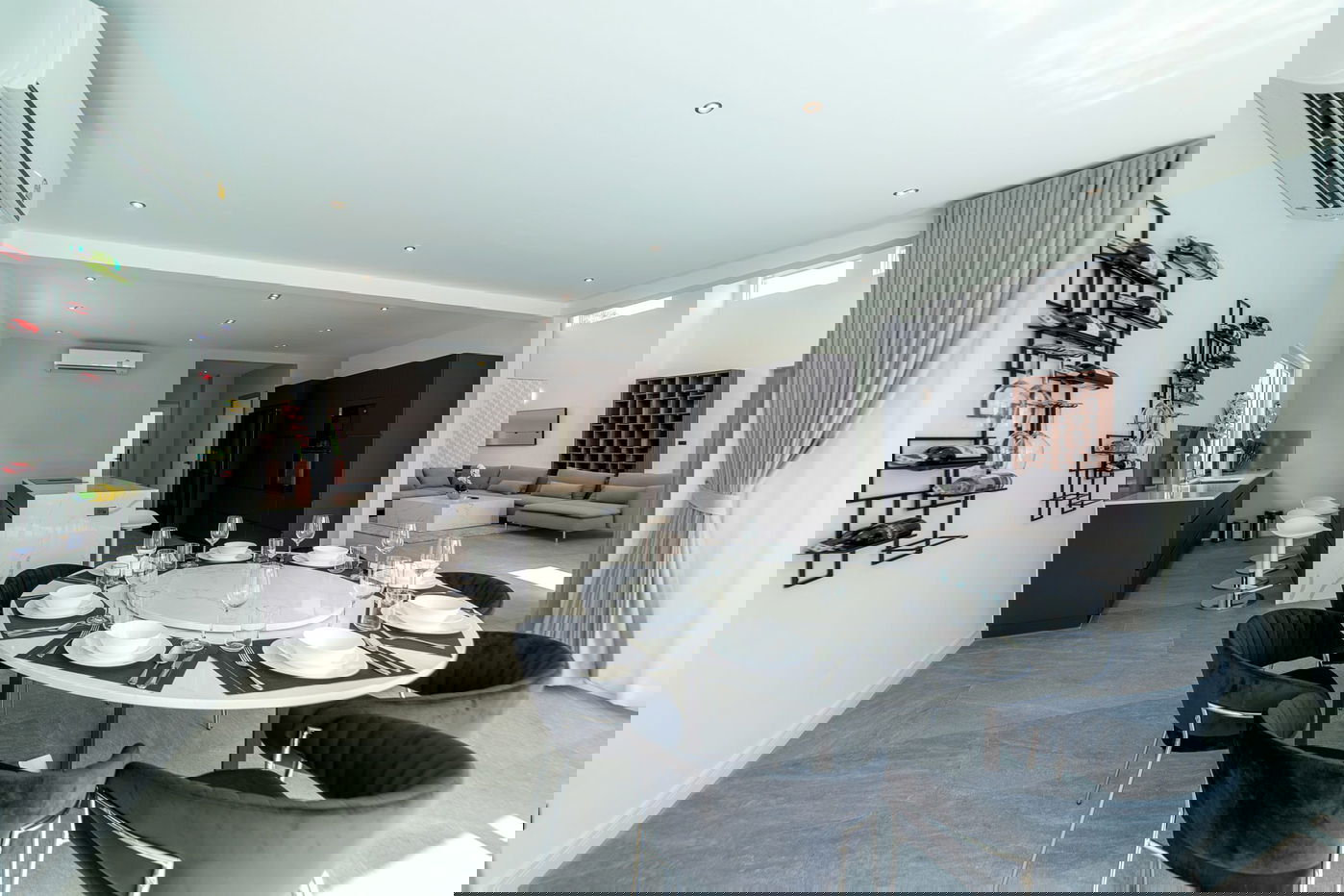 picture Luxury Pool Villa for Sale in Khao Talo - 5/18