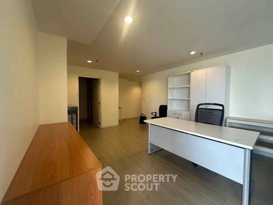 picture 2-BR Condo at Icon 3 Condominium close to Thong Lo (ID 1916458) - 6/7