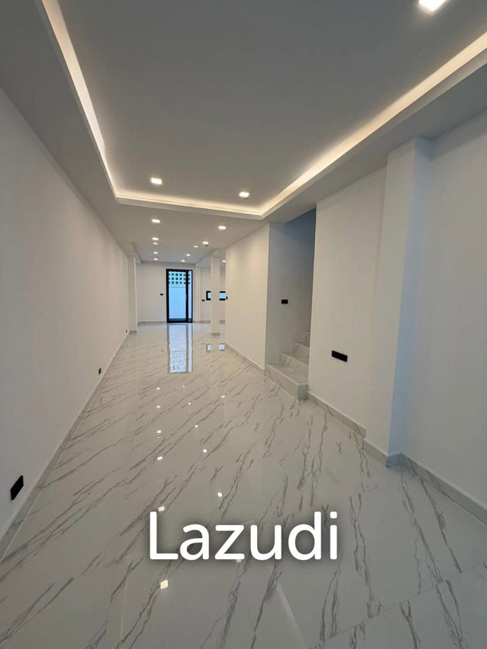 รูป ทาวน์โฮม 4 ห้องนอน 4 ห้องน้ำ ใกล้ถนนคนเดิน - รูปที่ 5/30