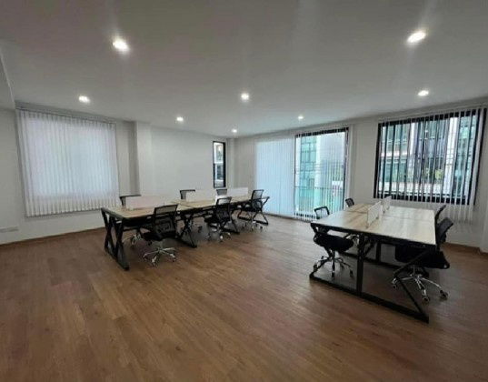 รูป อาคารสำนักงาน 4 ชั้น โครงการเดอะเบส ซอยกิ่งแก้ว 19 - รูปที่ 4/16