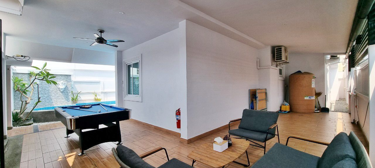 picture 4 Bedrooms Pool Villa in South Pattaya for Sale - 14/14