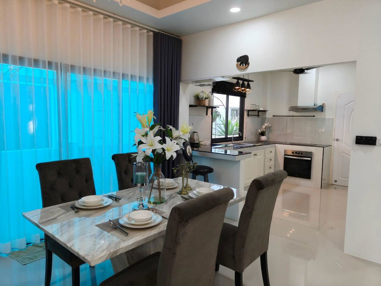 picture 2 Bedrooms House in Na Jomtien for Sale - 3/6