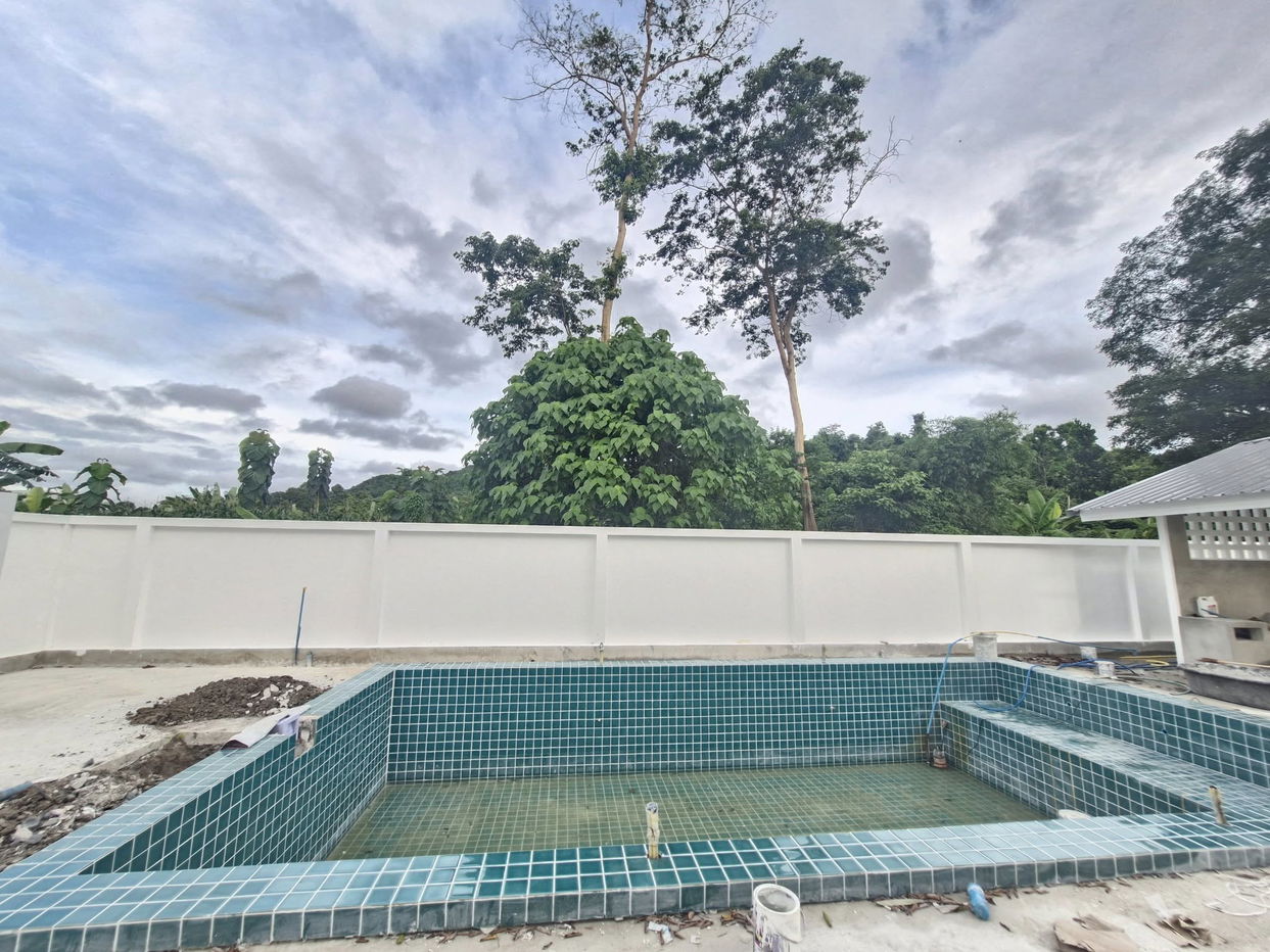 picture Pool Villa for Sale in Bang Saray - 3/6