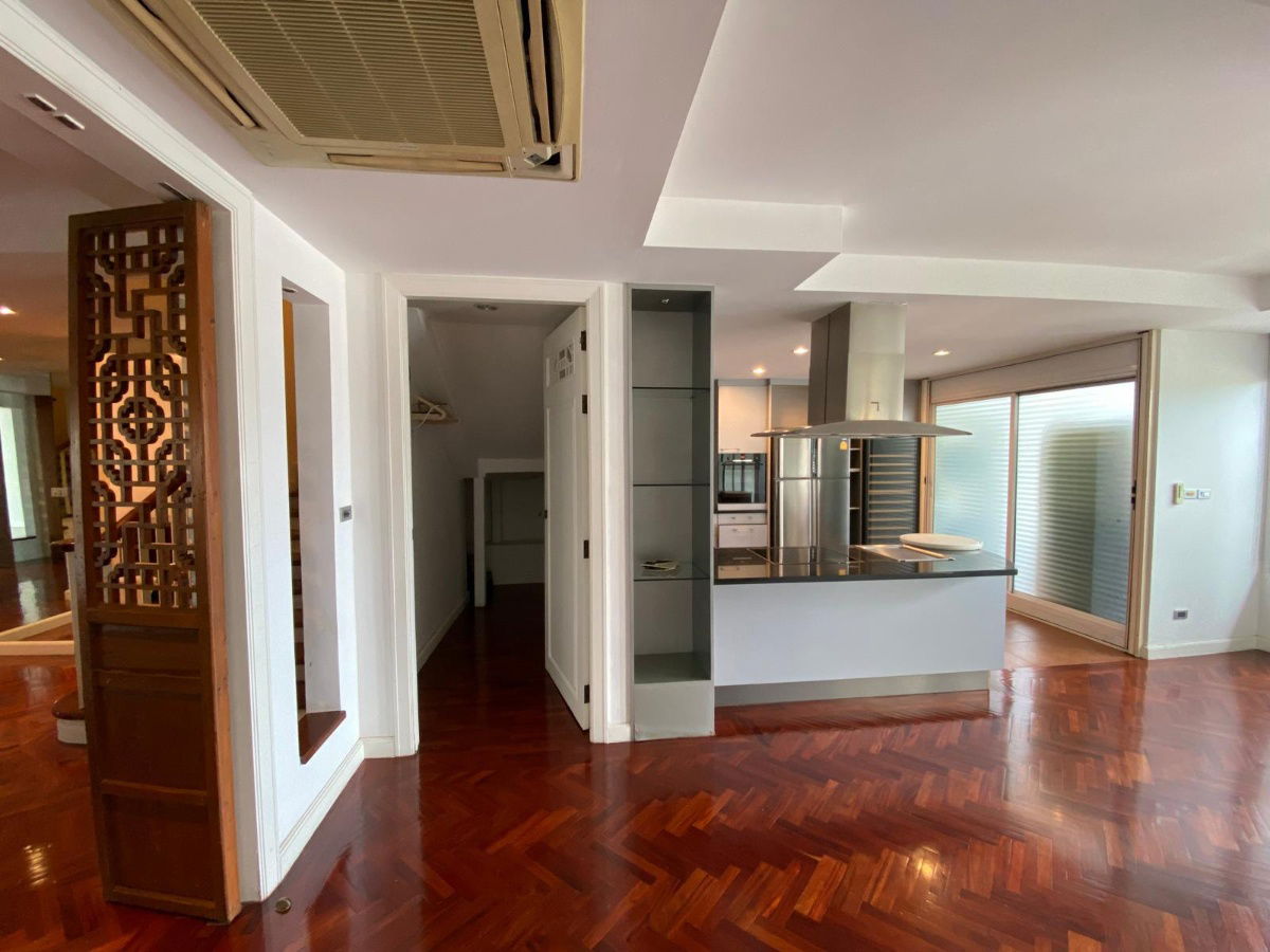 picture Spacious 2-Bedroom Condo for Sale at Supreme Elegance | Chong Nonsi–Sathorn - U5826843 - 8/15