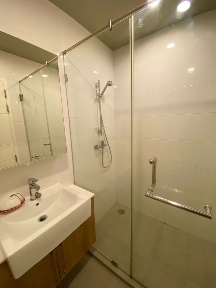 picture BTS On Nut 650 m. Price  18,000 Baht Condo Blocs 77 ( Rental ) - 23/26