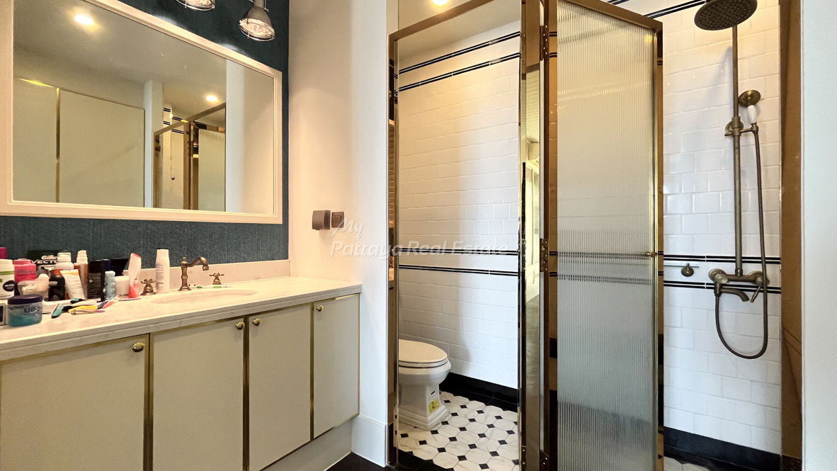 picture 🛏️ 1 Bed - 🛁 1 Bath - 🏙️ Pool Views - 🌏 FOREIGN name - 🏢 Grand Florida Beachfront Resort Pattaya - Ref: GF09 - 17/21