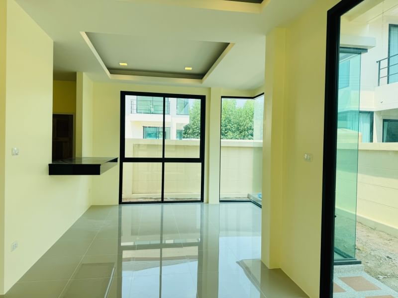 รูป บ้าน 3 ห้องนอน ในหนองปลาไหล - รูปที่ 2/8