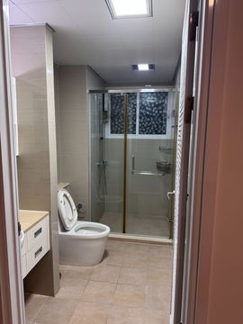 ให้เช่าคอนโด TC Green พระราม 9 ตึก C ห้อง 40 ตร.ม. วิวสระว่ายน้ำสวย