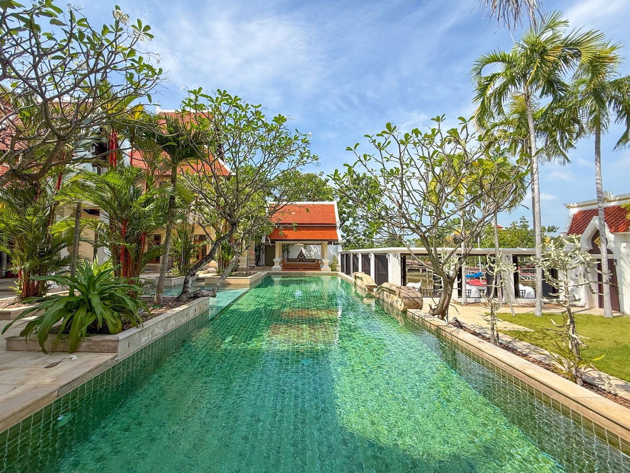 picture Luxury 5-Bedroom Pool Villa in Na Jomtien, Pattaya - 2/16
