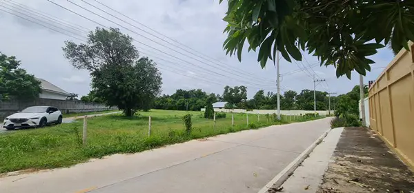 รูป ที่ดินแบ่งแยกพร้อมสร้างโครงการบ้านจัดสรร - รูปที่ 11/16