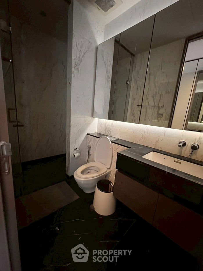 รูป คอนโด 4-ห้องนอน ที่ ศาลาแดง วัน ใกล้ MRT สีลม (ID 2463111) - รูปที่ 9/12