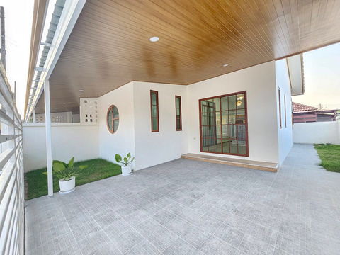 ขายบ้านแฝด 2 ห้องนอน ในพัทยาตะวันออก