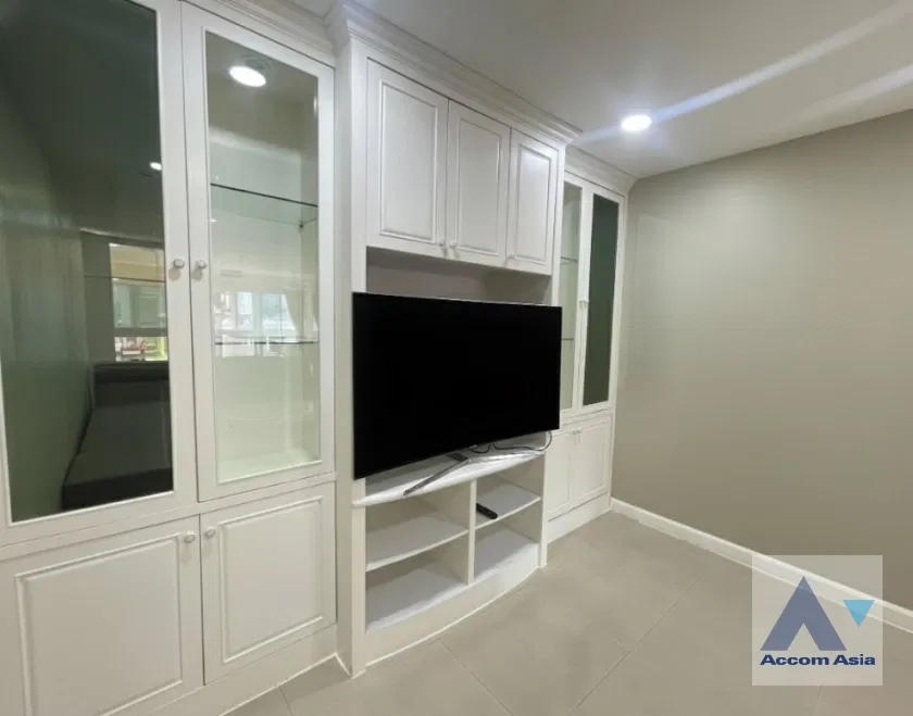 picture 🔼🔽 AccomA 📩 Pet friendly 3 BR Condominium @Fifty Fifth Tower (AA43975) - 2/19