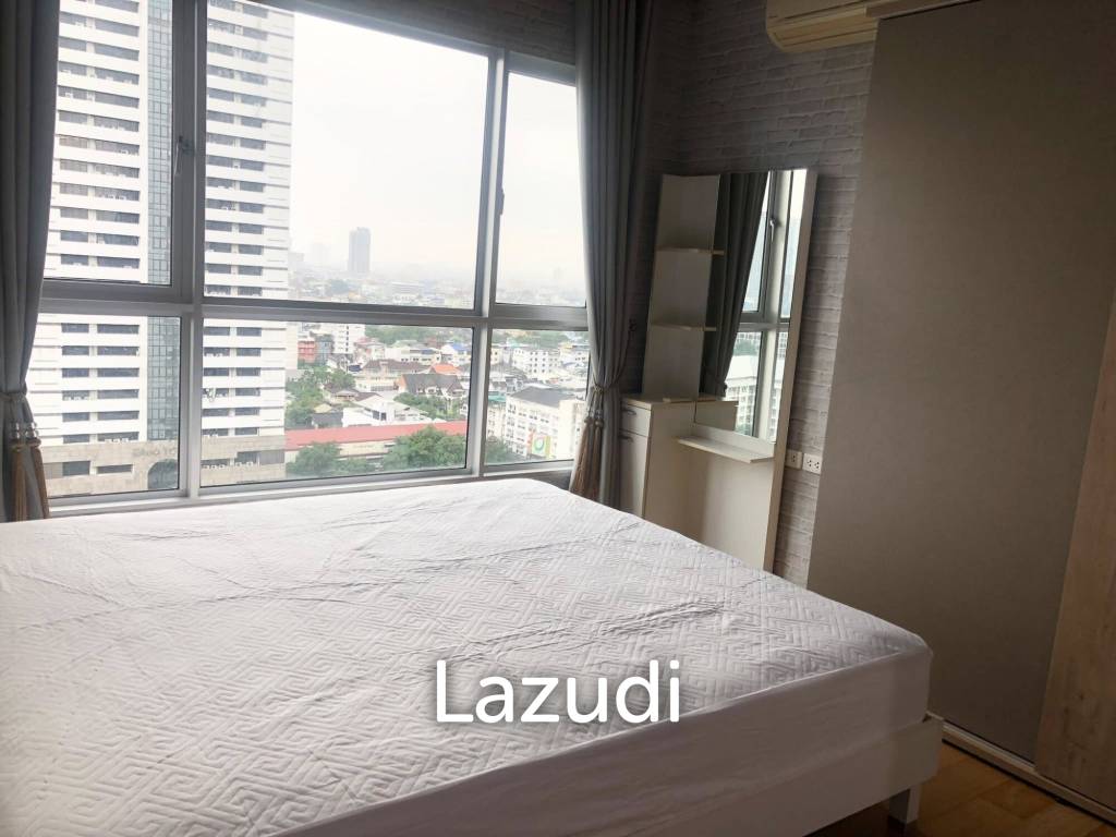 picture Elegant 1-Bedroom Condo in Hive Sathorn Khlong San - 7/11