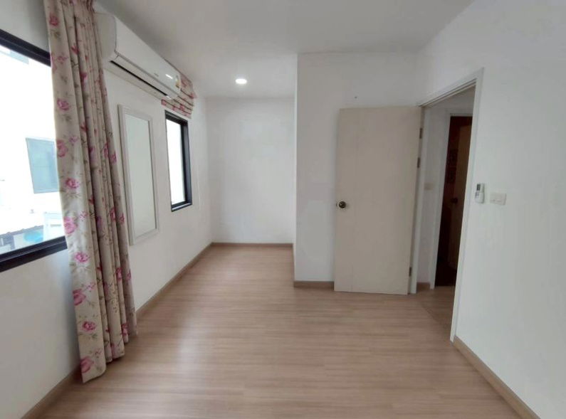 รูป 🔥 ถูกสุดในโครงการ! ทาวน์โฮม 3 ชั้น J Grand สาทร–กัลปพฤกษ์ เงียบสงบ เป็นส่วนตัว - รูปที่ 7/13