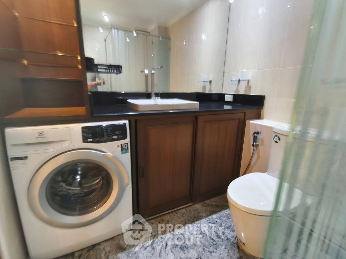 picture Studio Condo at Jomtien Plaza Condotel close to Jomtien Beach (ID 2462657) - 11/28