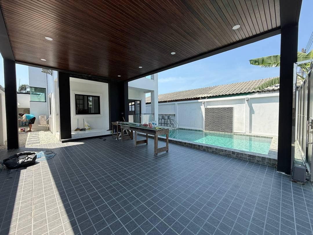 รูป ขายพูลวิลล่า 3 ห้องนอน ในพัทยาตะวันออก - รูปที่ 2/11