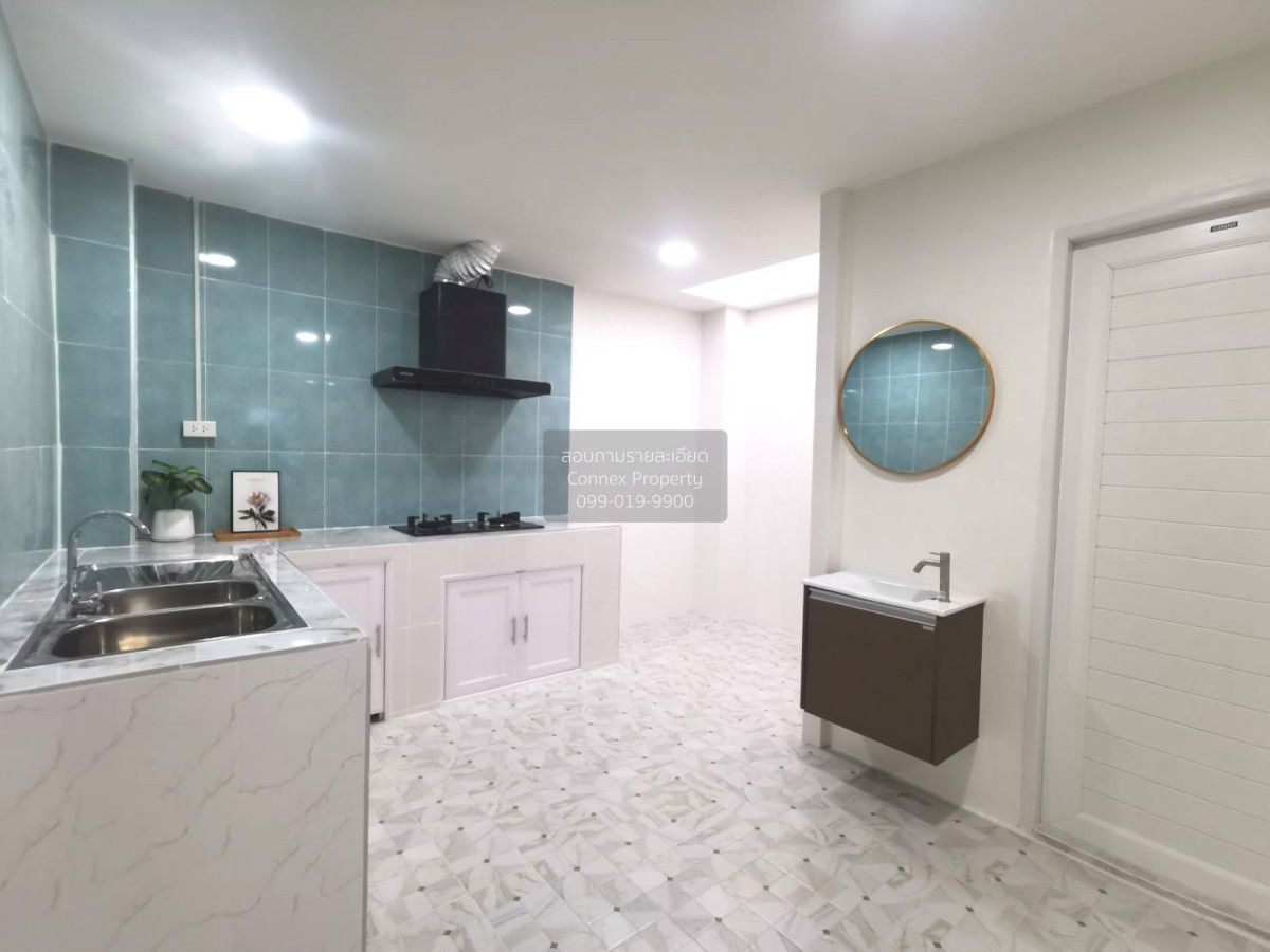 รูป ขายทาวน์เฮ้าส์/ทาวน์โฮม รุ่งเรือง เฮ้าส์ พหลโยธิน 54 BTS-สะพานใหม่ คลองถนน เขต สายไหม กรุงเทพ CX-139201 ✅ ทักไลน์ @connexproperty ตอบทันที ทีมงานมืออาชีพ ✅ - รูปที่ 5/11