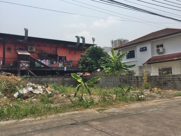 รูป ที่ดินเปล่าหน้ายาวเหมาะสำหรับปลูกบ้านหรือโฮมออฟฟิศ - รูปที่ 7/7