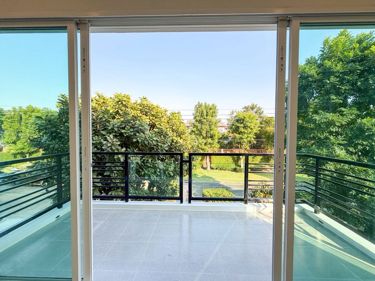 รูป ขายบ้านเดี่ยว 2 ชั้น  บางกอก บลูเลอวาร์ด ราชพฤกษ์-พระราม5-2  ติดถนนราชพฤกษ์ ไม่ต้องเข้าซอย 💕หน้าบ้านไม่ชนใคร ✅รีโนเวทใหม่ทั้งหลัง - รูปที่ 15/27