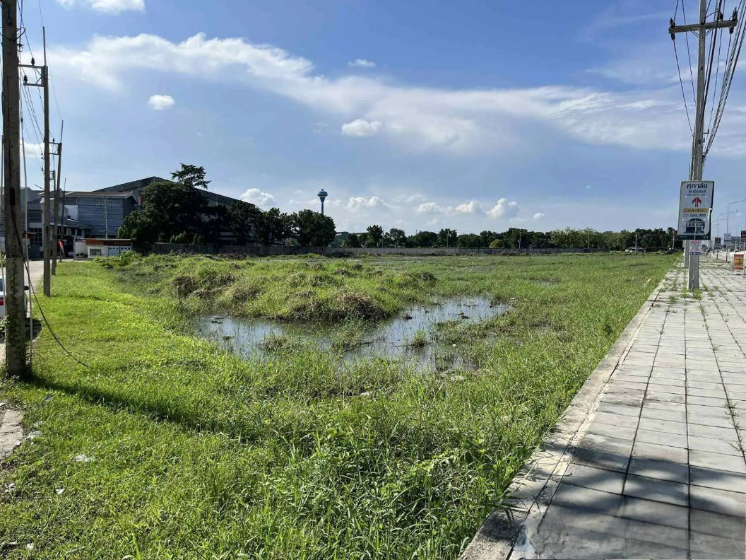 รูป ขาย ที่ดินเปล่า 16 ไร่ ติด ถ.พุทธมณฑลสาย 7 และ ใกล้ ถ.บรมราชชนนี นครปฐม - รูปที่ 4/5
