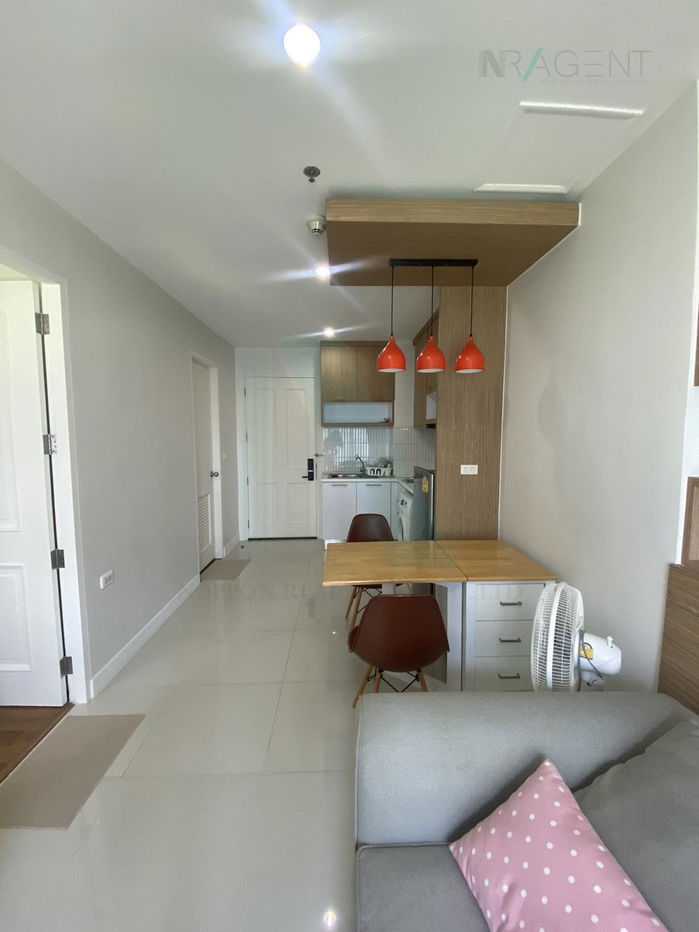 รูป ให้เช่าคอนโด เดอะ มาร์ค รัชดา – แอร์พอร์ตลิ้งค์ อาคาร 1 ชั้น 15 1 ห้องนอน ขนาด 40.00 ตรม ใกล้ ฟอร์จูน รัชดา - รูปที่ 5/8