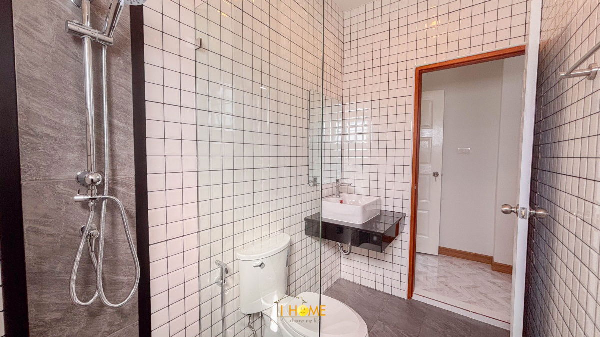 รูป ขายบ้านเดี่ยวชั้นเดียว 3 ห้องนอน 3 ห้องน้ำ 1 ห้องครัว 2 ที่จอดรถ - รูปที่ 32/36