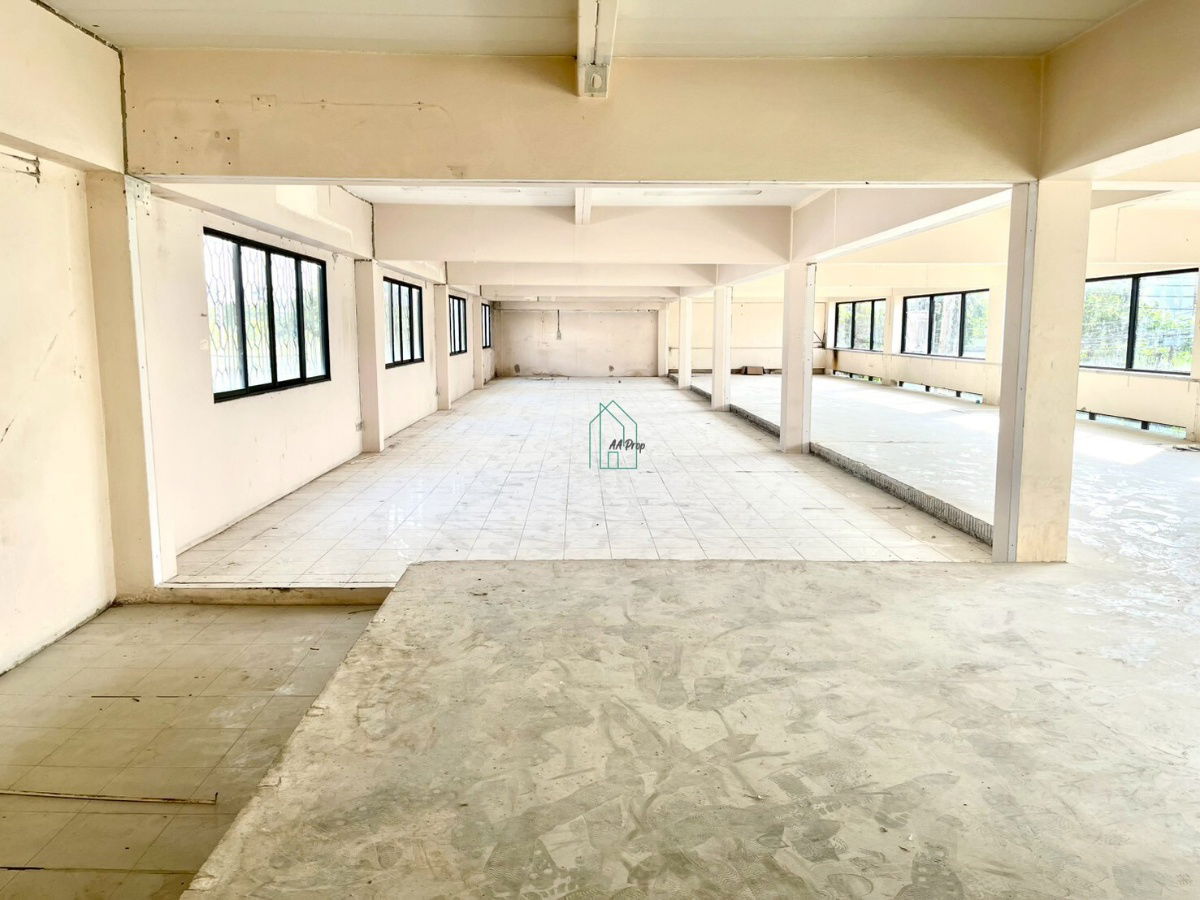 รูป ให้เช่า พื้นที่ชั้นลอย 280 ตร.ม. ซอยพระราม 9 ซ.19 ใกล้เอกมัย ทองหล่อ ทางด่วนเอกมัย-รามอินทรา เหมาะทำออฟฟิศ คลีนิค หน้าร้านและธุรกิจขนาดย่อม - รูปที่ 1/11