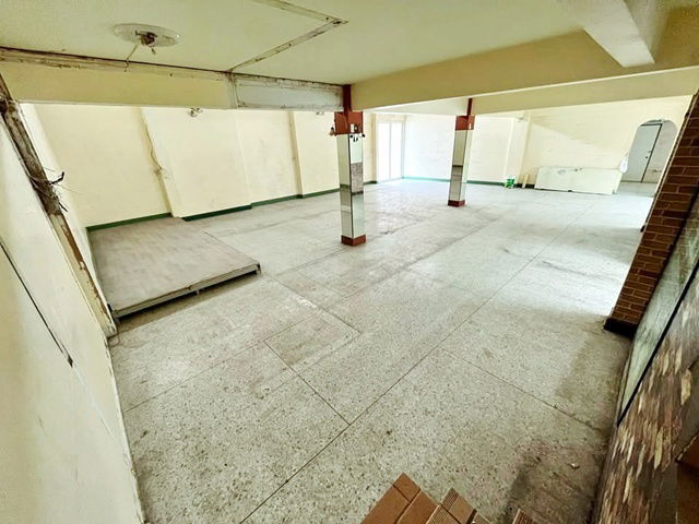 รูป อ่อนนุช2-9 ให้เช่าบ้านเดี่ยว 3 ชั้น พร้อมดาดฟ้า ใกล้ที่สุด BTSอ่อนนุช ในโลก 700ม. 90ตร.วา. 400ตร.ม. 4นอน 4น้ำ ริมถนนใหญ่ร้านอาหาร - รูปที่ 4/8